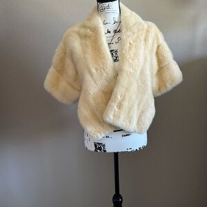 Vintage Ben Kahn | Cream Fur Capelet